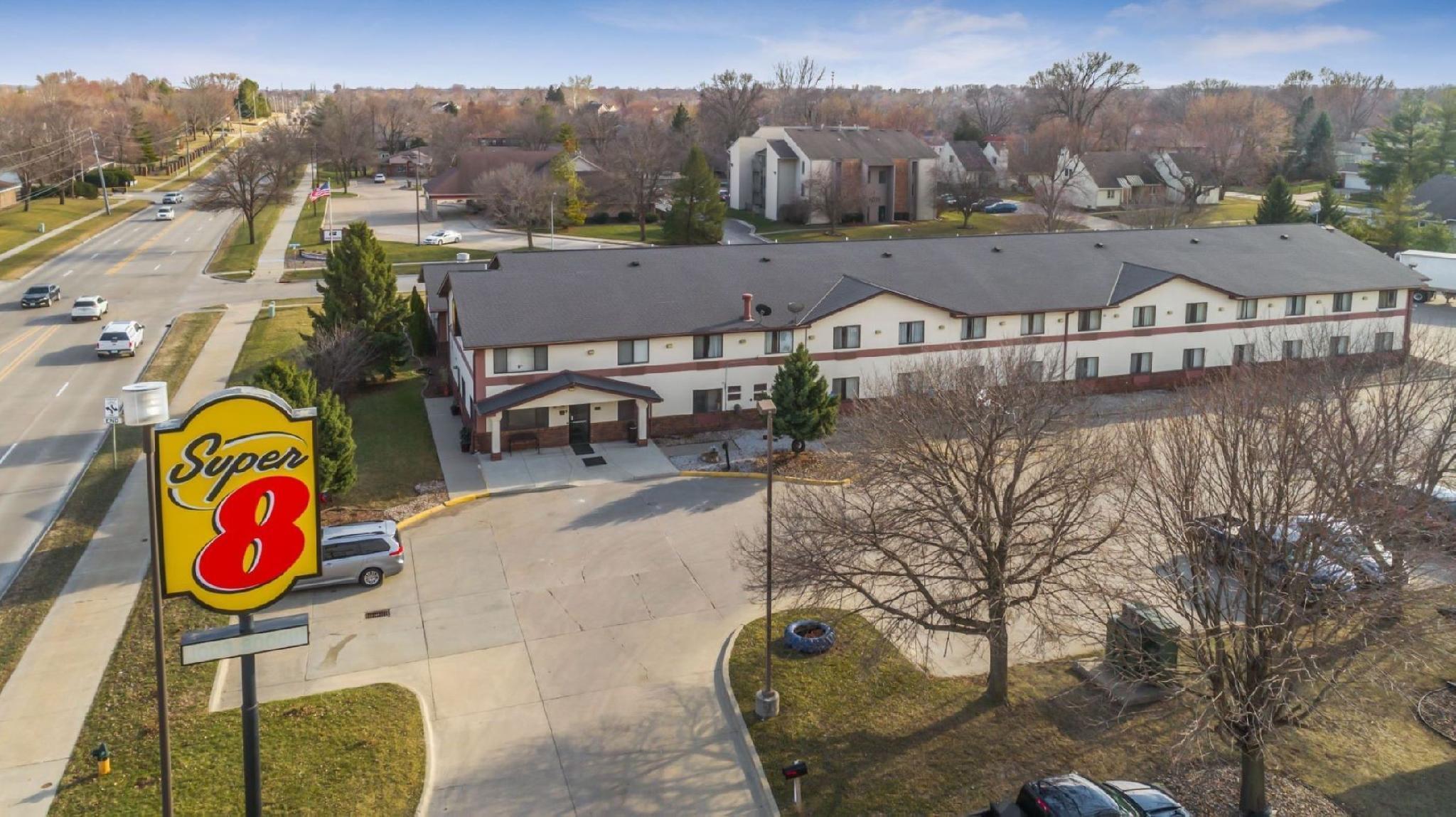 Hotel Super 8 By Wyndham Ankeny/Des Moines Area Exterior foto
