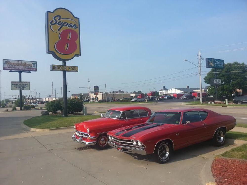 Hotel Super 8 By Wyndham Ankeny/Des Moines Area Exterior foto