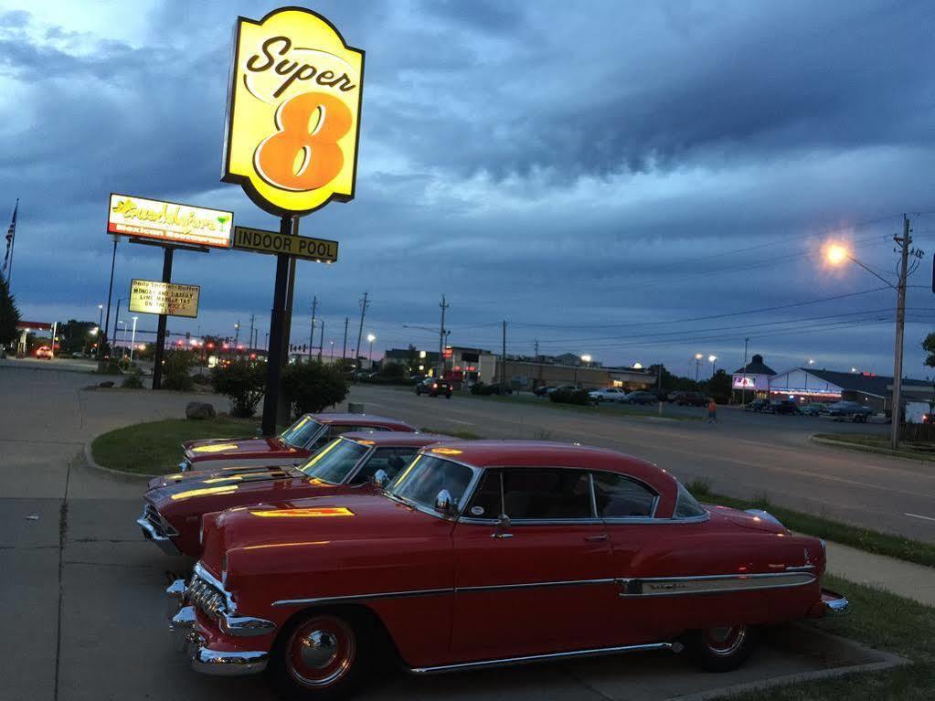 Hotel Super 8 By Wyndham Ankeny/Des Moines Area Exterior foto